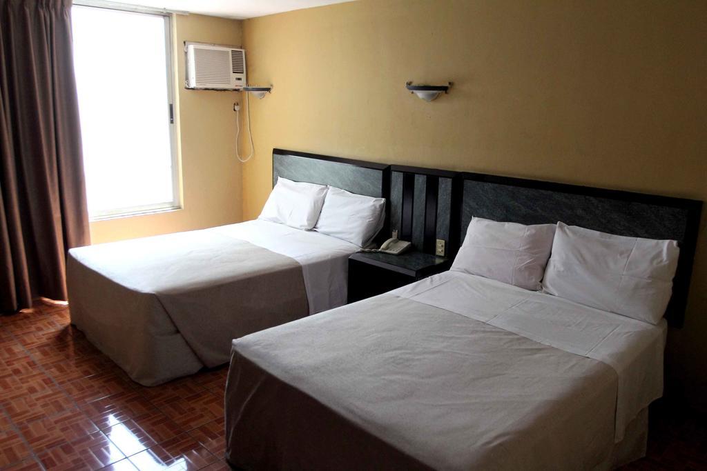 Hotel Universo Гвадалахара Номер фото
